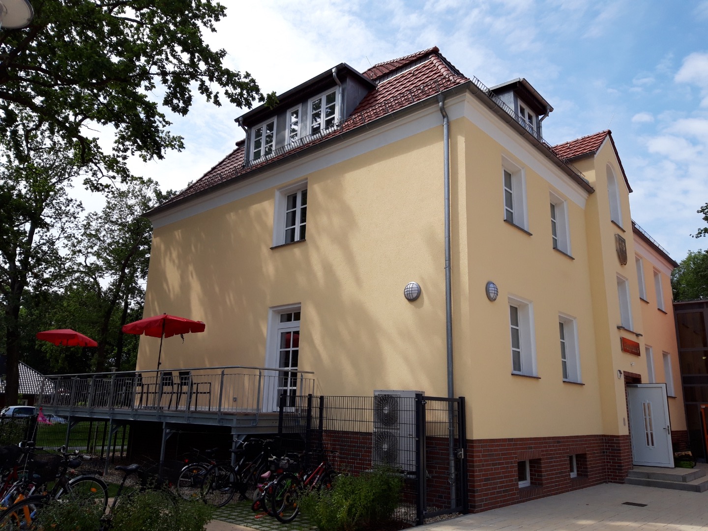 Bibliothek-2019-10.jpg