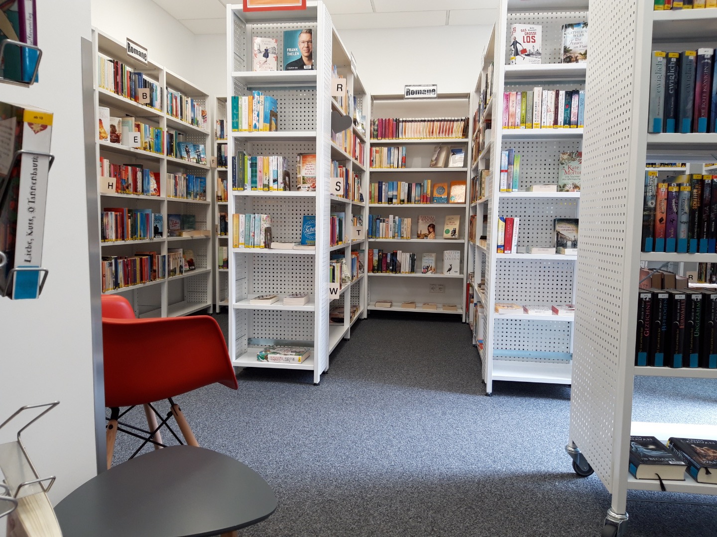 Bibliothek-2019-16.jpg