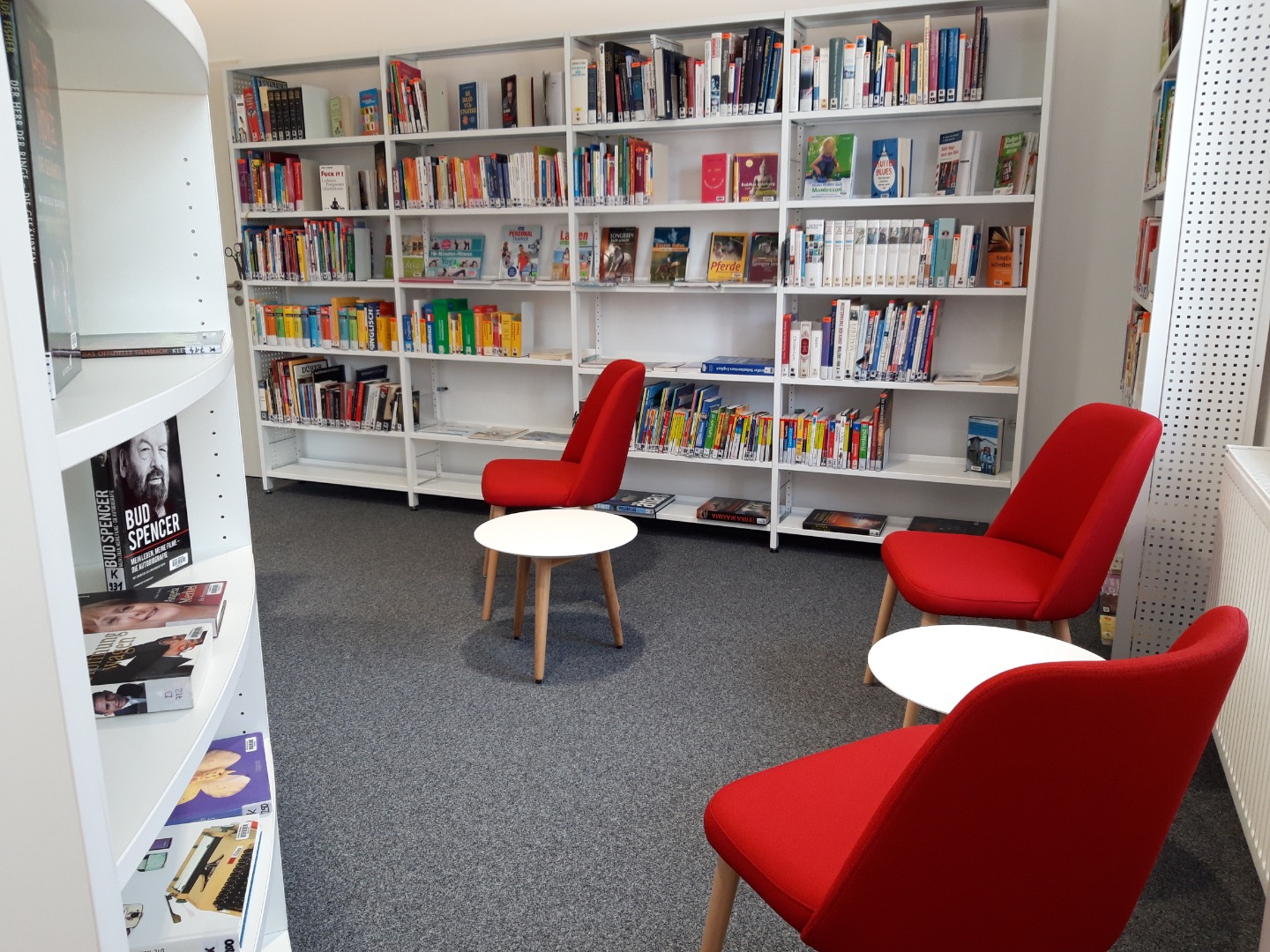 Bibliothek-2019-18.jpg